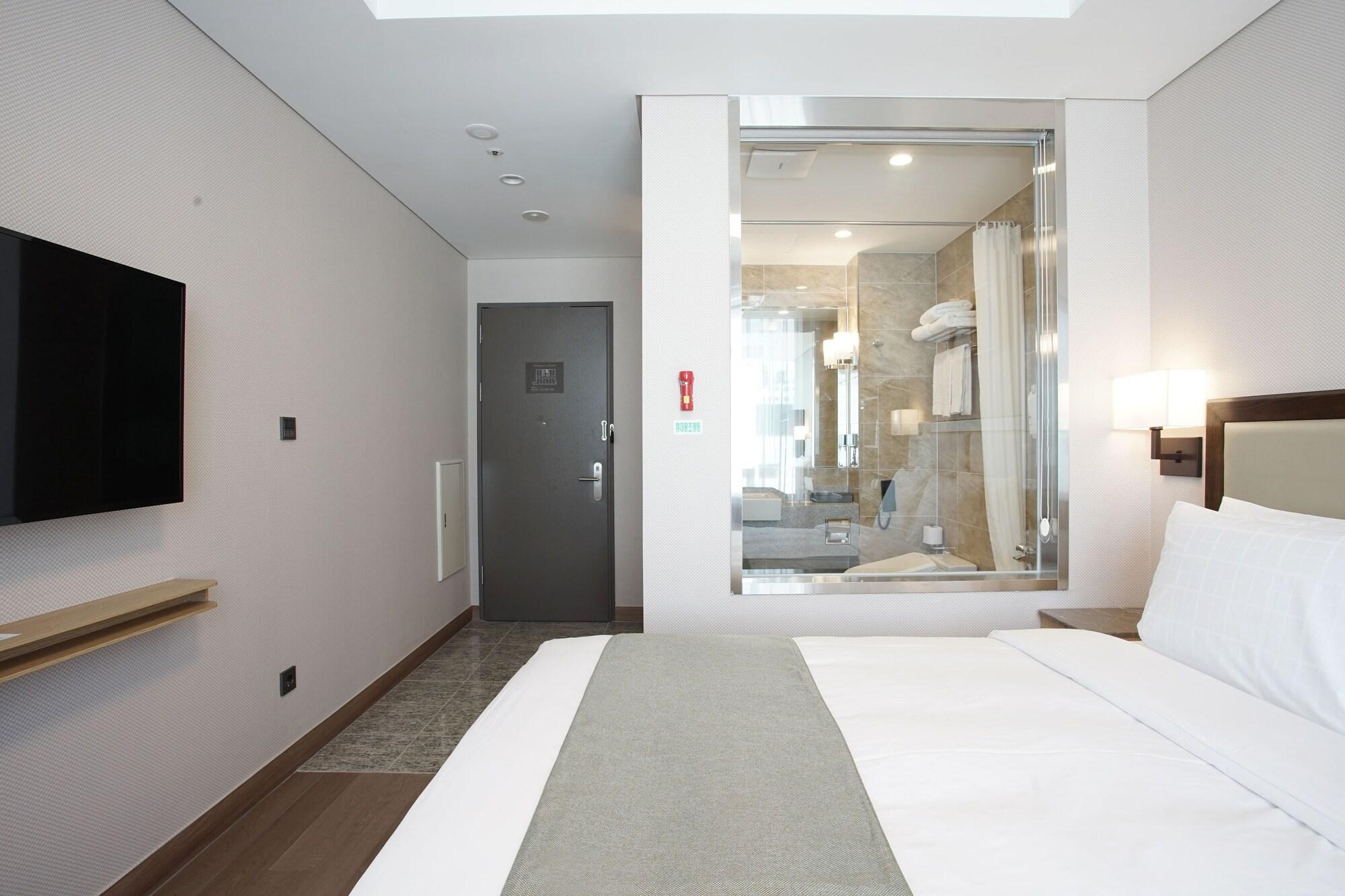 Hotel Stanford